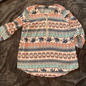 Printed flowy blouse